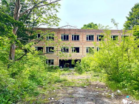 Фото-репортаж: Приватизации не подлежат: что стало с детскими лагерями Владивостока