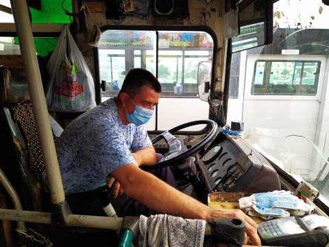 Фото-репортаж: Ответственность водителей автобусов проверили во Владивостоке